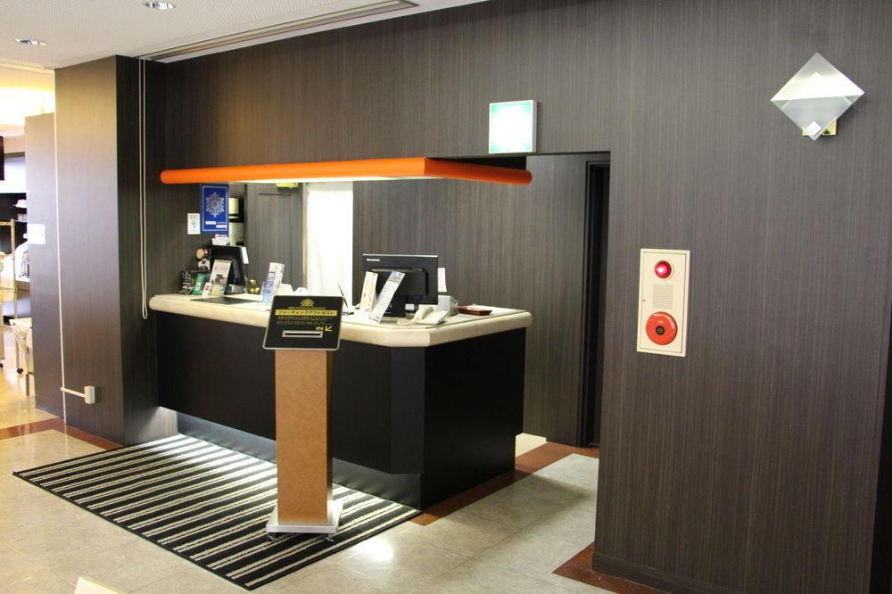 Apa Hotel Tokushima Ekimae מראה חיצוני תמונה