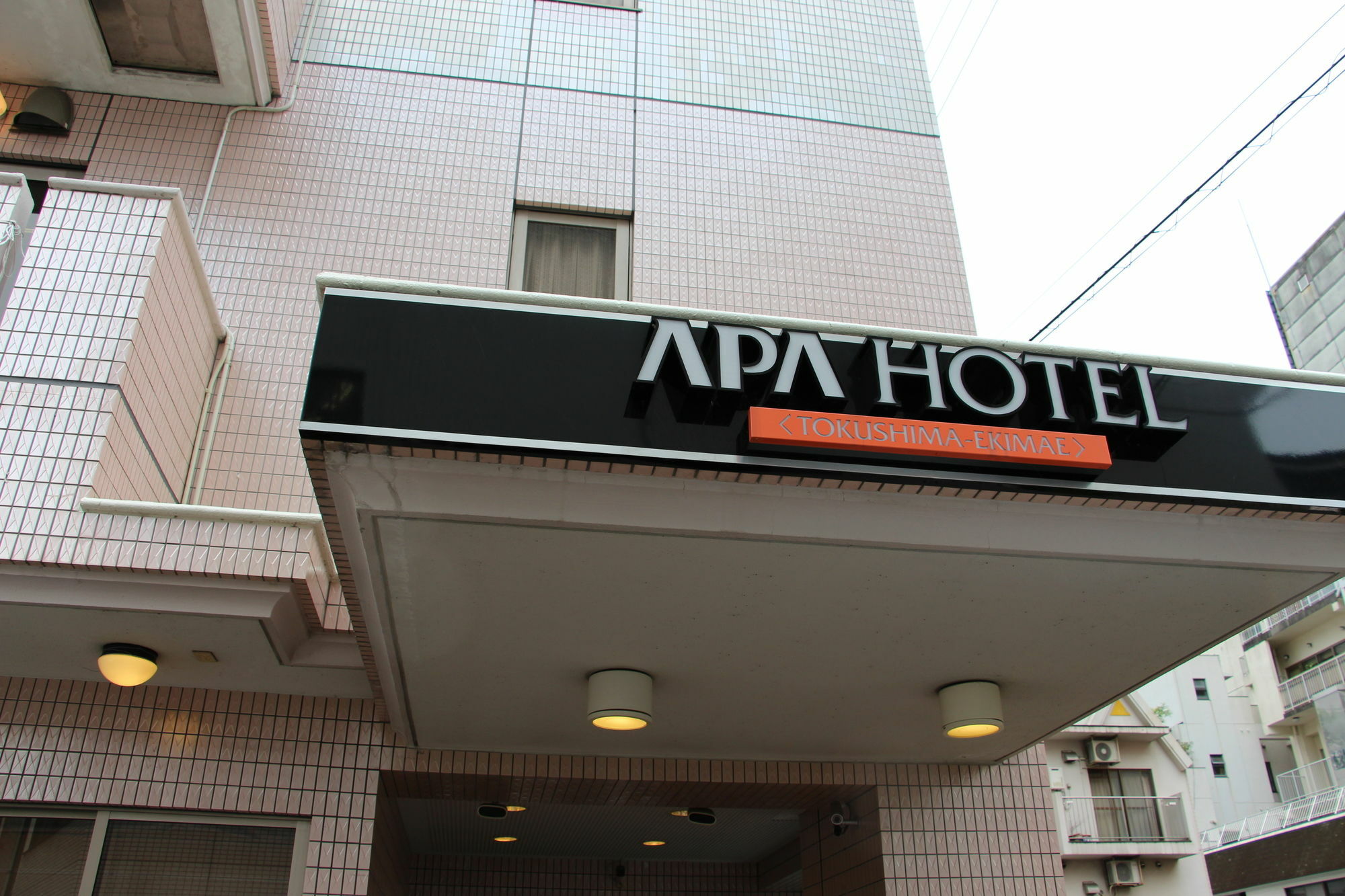 Apa Hotel Tokushima Ekimae מראה חיצוני תמונה
